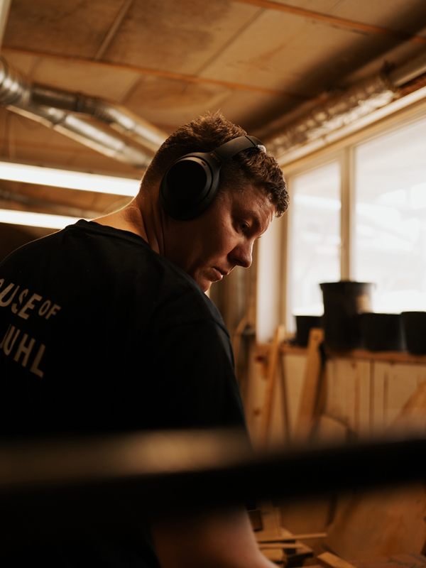 Rasmus is a woodcutting machinist at the furniture workshop in Vejen.