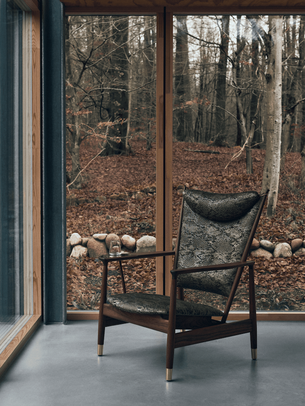 The Whisky Chair in walnut upholstered with 'OZI' textile in the colour '960'. Photo: Elisabeth Heltoft for Sahco