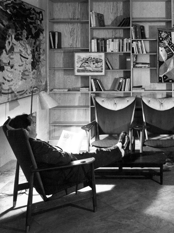 Photo: Dansk Møbelkunst Gennem 40 Aar - 1927-1966. The Royal Danish Library, Pressehuset.