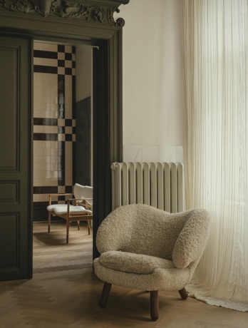 The Pelican Chair